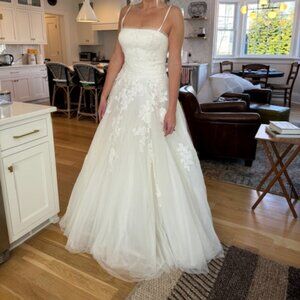 Modeca "Ona" lace ballgown - Wedding Gown
